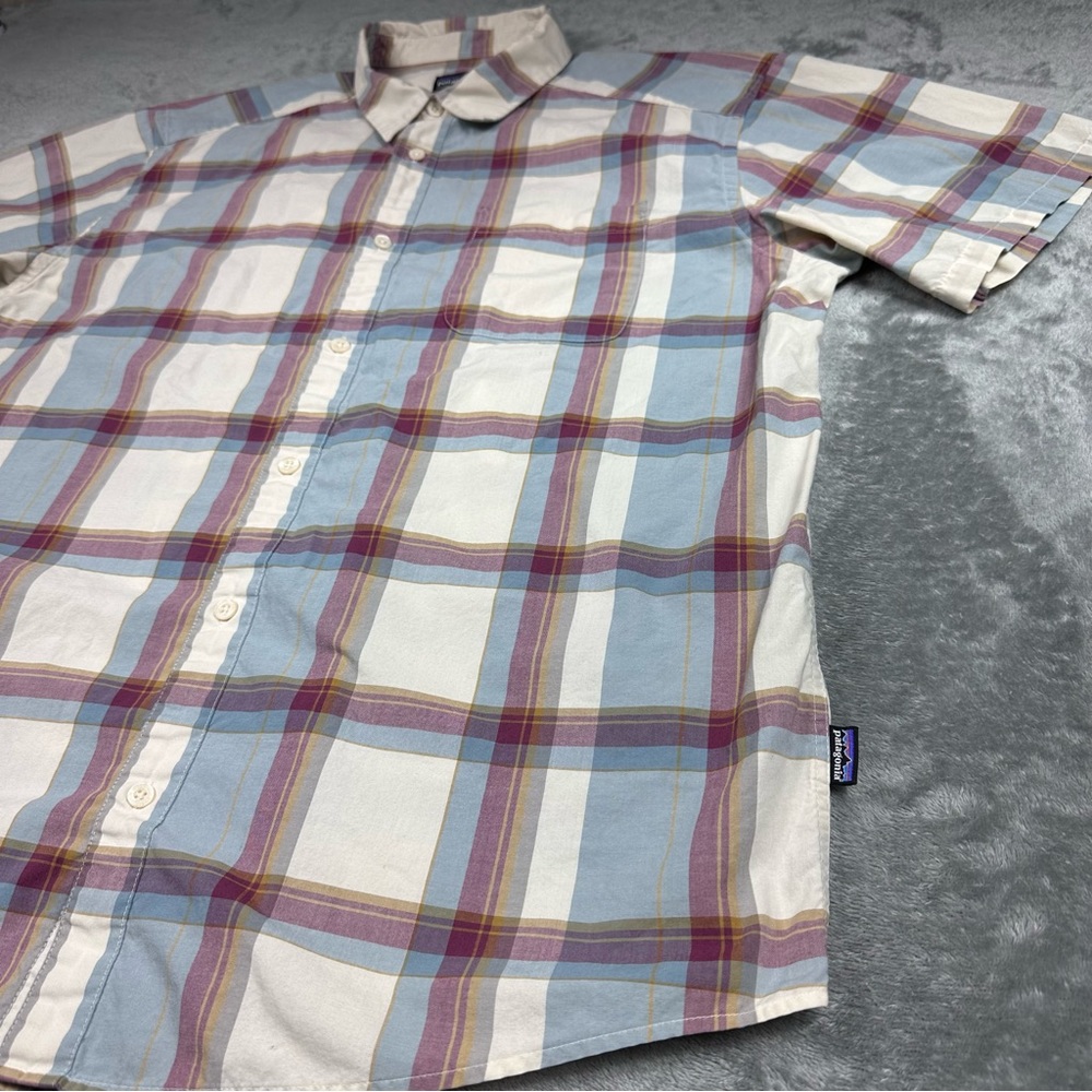 Patagonia Button Up Shirt Men’s XL Plaid Short Sleeve Casual Organic Cotton